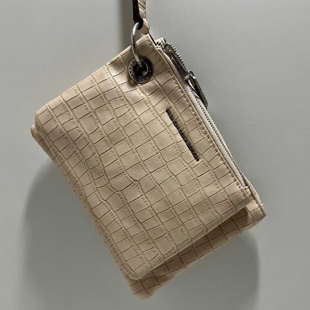 French Connection Womens 2-in-1 Croc Embossed Wristlet Pouch Set Cream Beige NEW